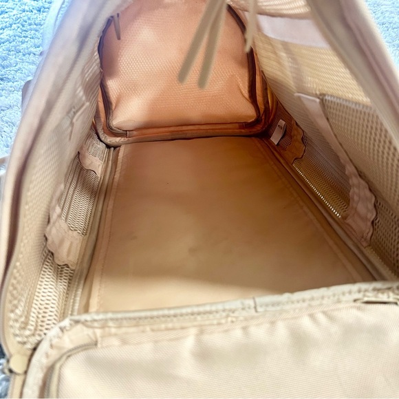 Wild One Pet Travel‎ Carrier in Tan - Picture 4 of 5